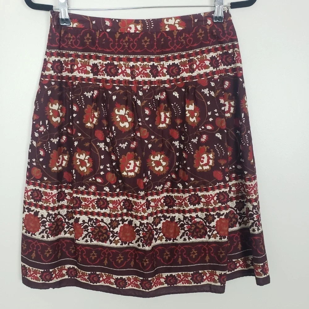 Ann Taylor a-line cotton, pleated skirt J24